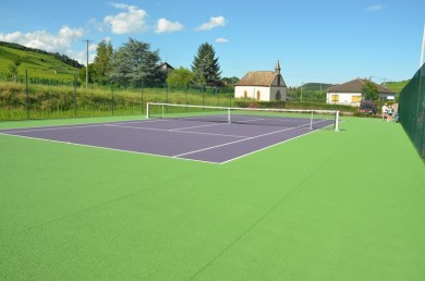 Le terrain de Tennis